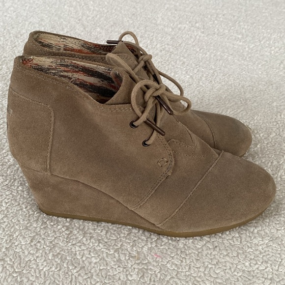 Toms nude suede booties ankle boots wedge tan size 8 woman’s - Picture 6 of 9